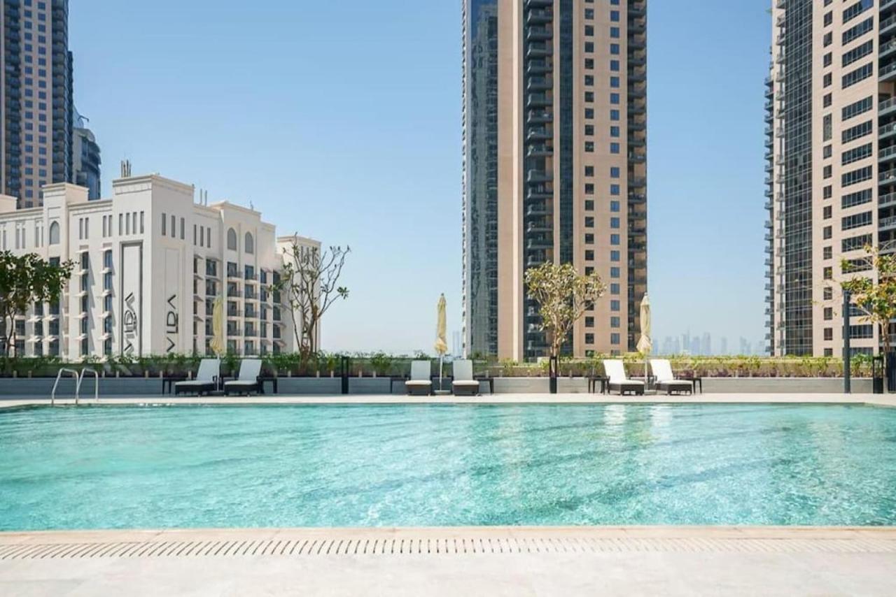 Creek Horizon Tower 2 - Colourful One Bedroom