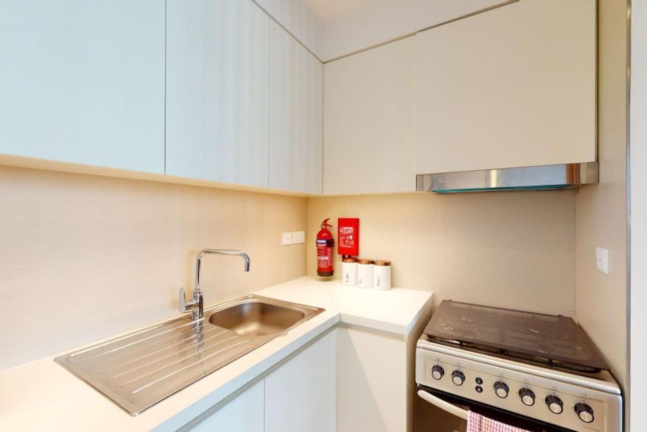 Creek Horizon Tower 2 - Colourful One Bedroom * Dubai