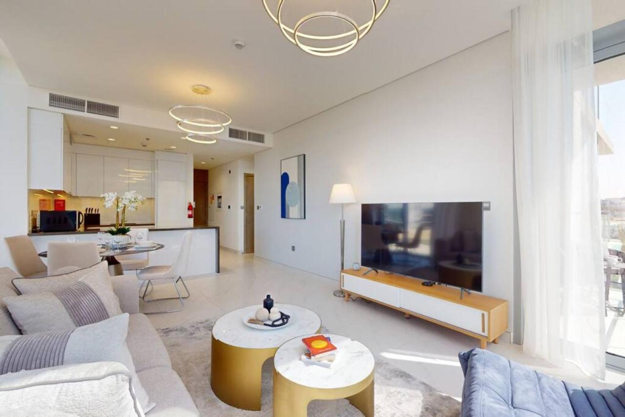 Residences 21 - Modern One Bedroom *