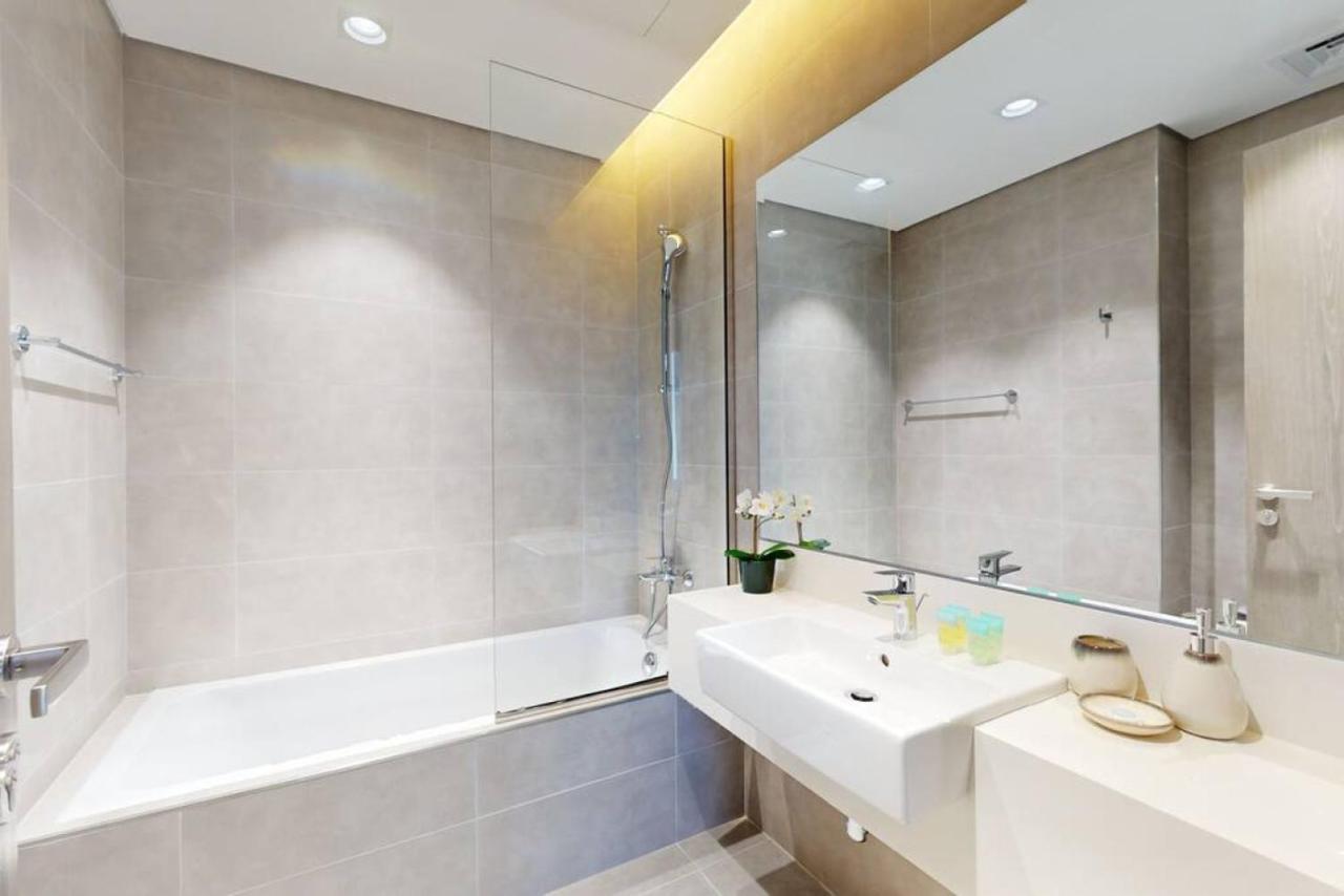 Residences 21 - Modern One Bedroom