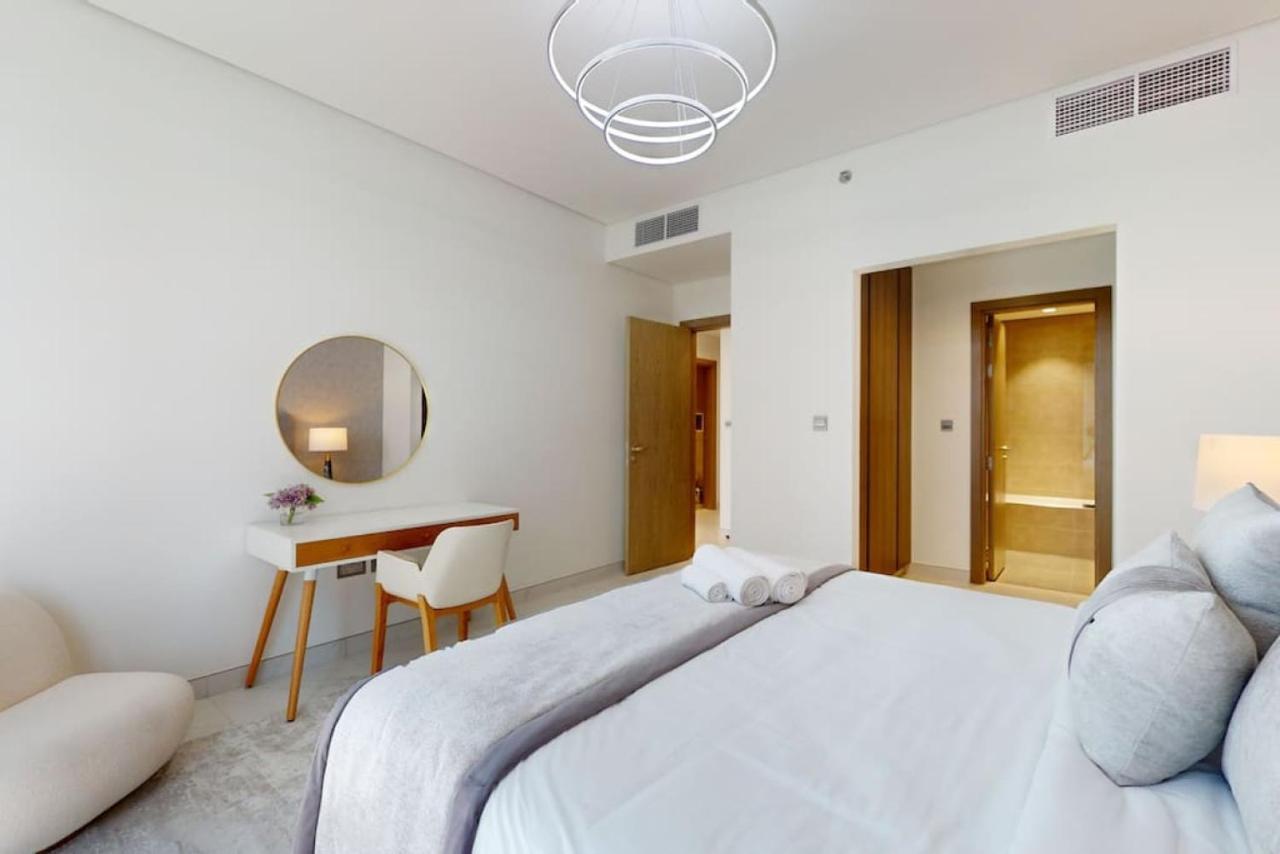 Apartment Residences 21 - Modern One Bedroom *
