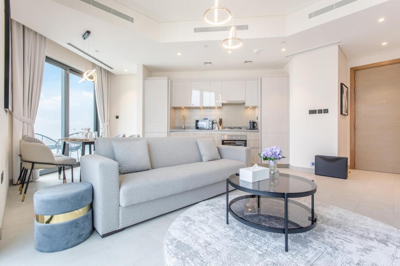 By Latinem Luxury 2br W1504 Near Burj Khalifa Dubai