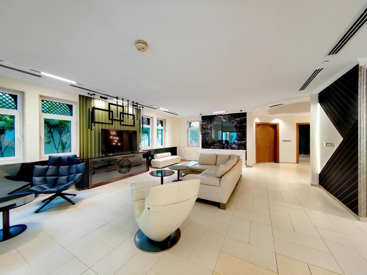 Royal Private Pool, Lux 7-bedroom On Marina Villa
