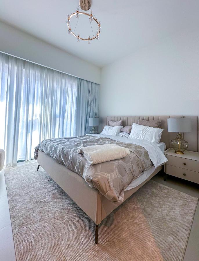 Luxurious & Stylish1bedroom At Downtown Dubai