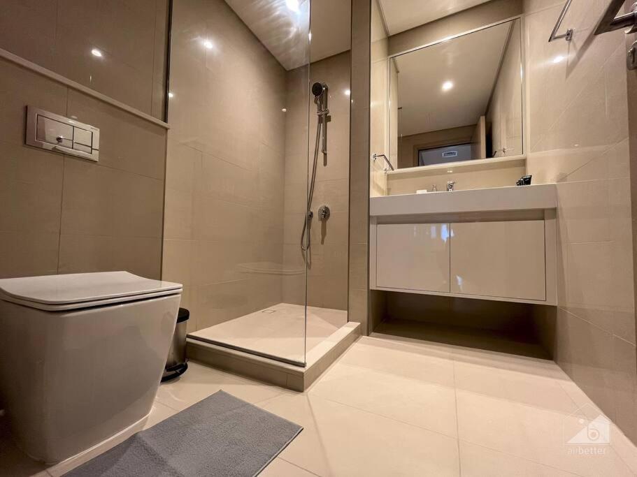 Luxury 3bedroom With Balcony In Downtown * Dubai