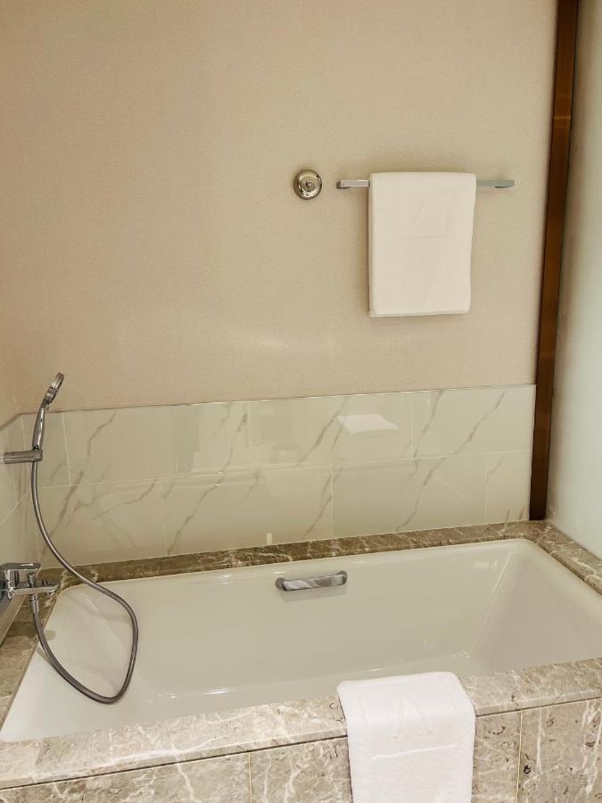 Address Grand Creek Harbour Apartment *