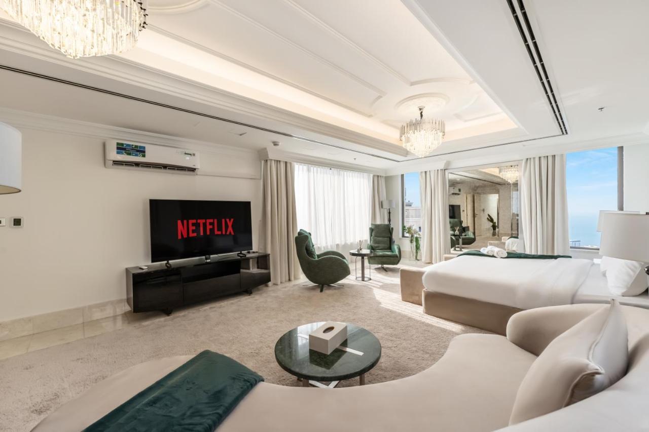 Fam Living- Luxe Penthouse In Jbr Marina - Panaromic Sea View Apartment Dubai