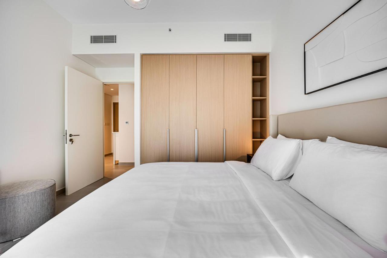 Apartment In Surf At Creek With Private Lagoon Access Dubai