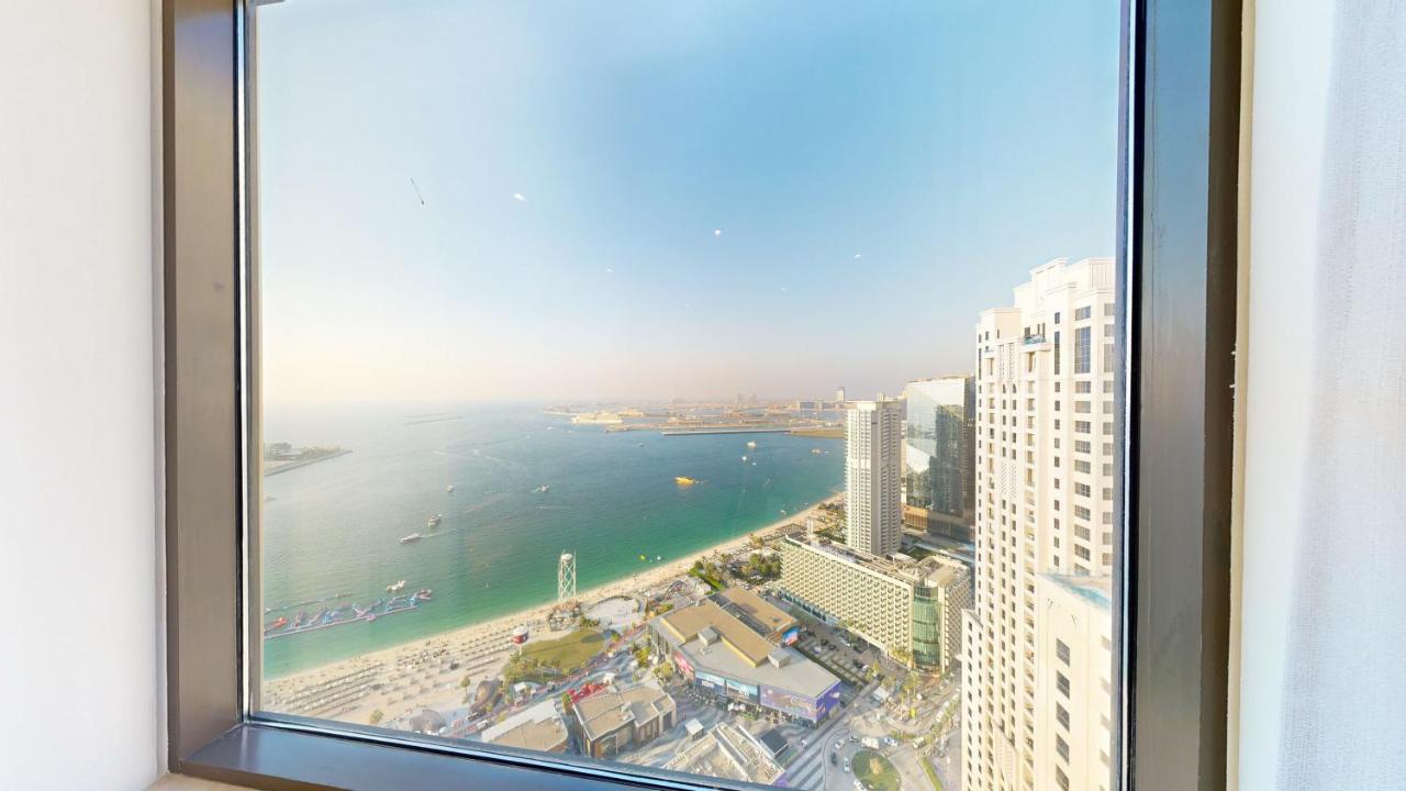 Huge Penthouse With Yacht Included And Private Pool!!! * Dubai
