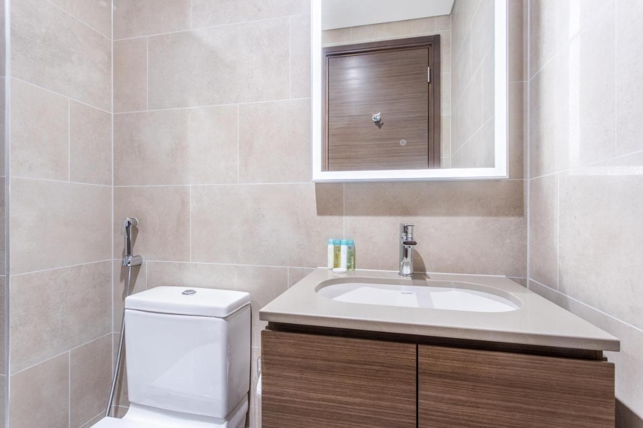 By Latinem Luxury 1br Cvr B2704 Near Burj Khalifa * Dubai