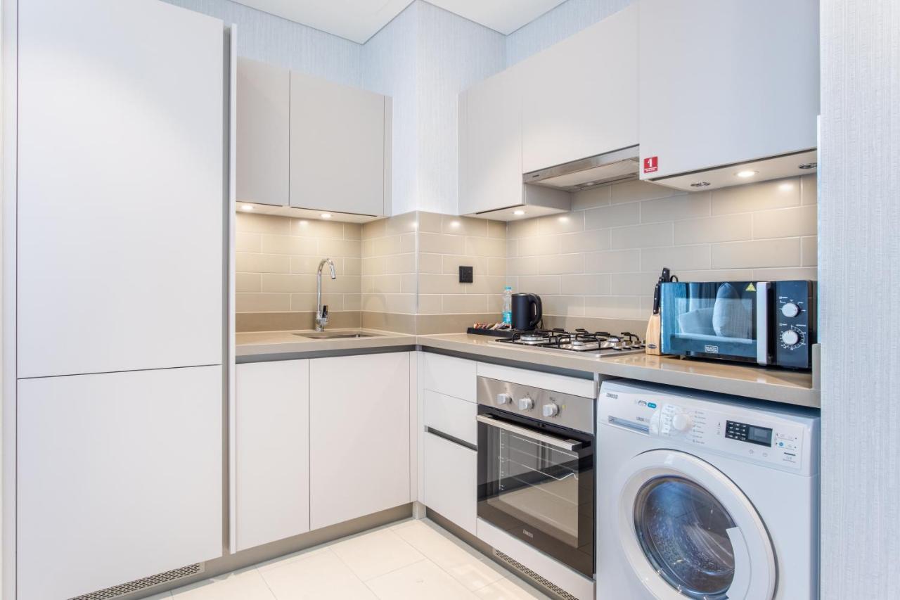 By Latinem Luxury 1br Cvr B2704 Near Burj Khalifa Apartment