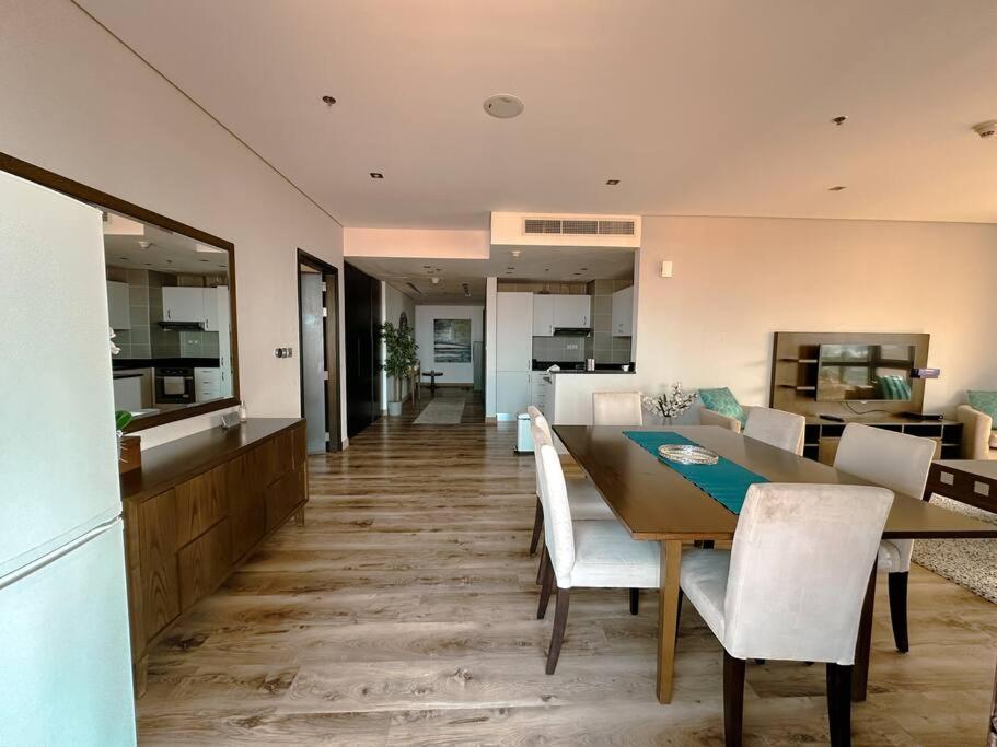 Apartment Family Friendly At Palm