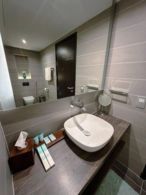Family Friendly At Palm * Dubai