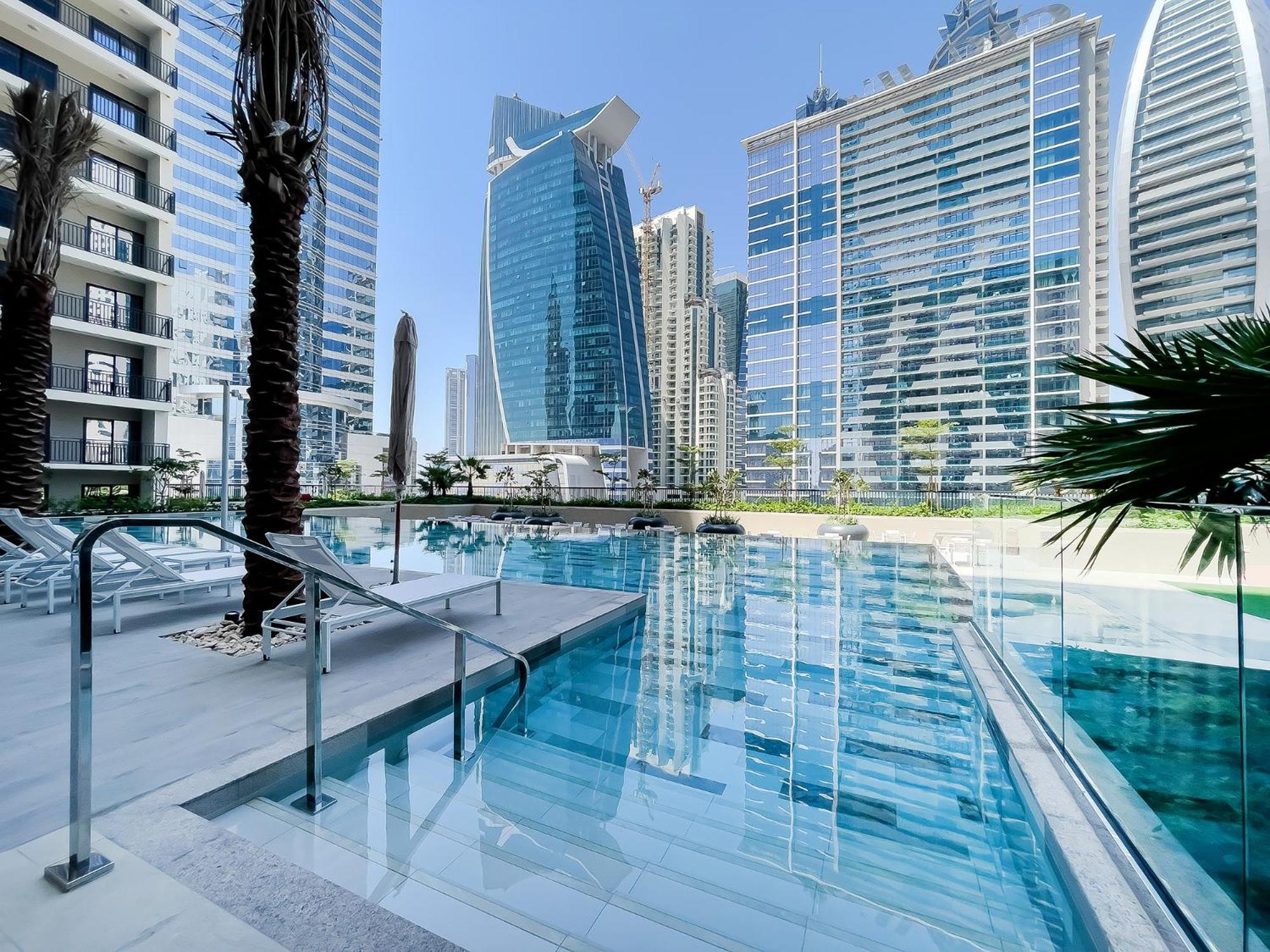 Zada Tower 1br With Amazing Canal View *