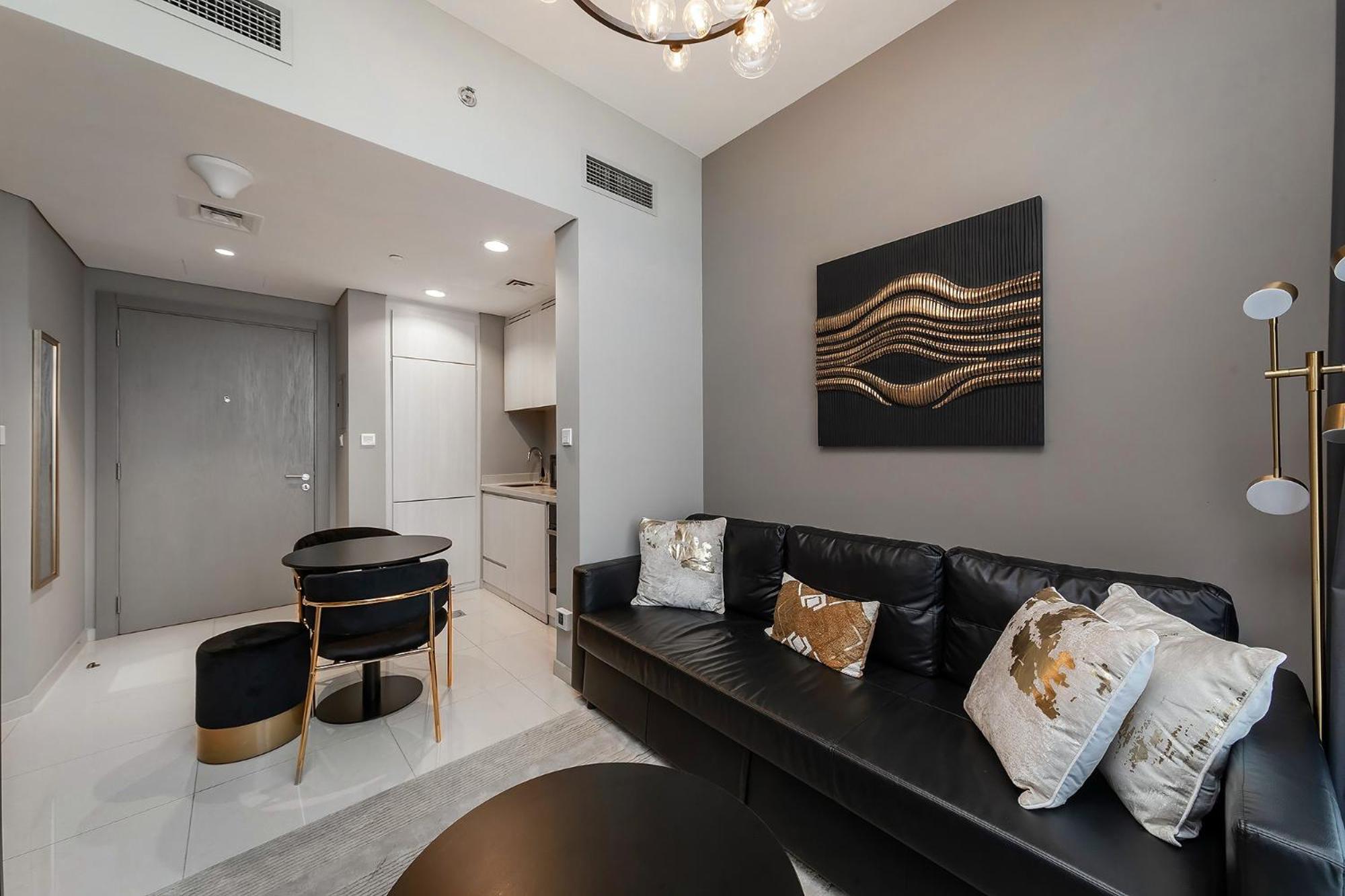 Zada Tower 1br With Amazing Canal View * Dubai
