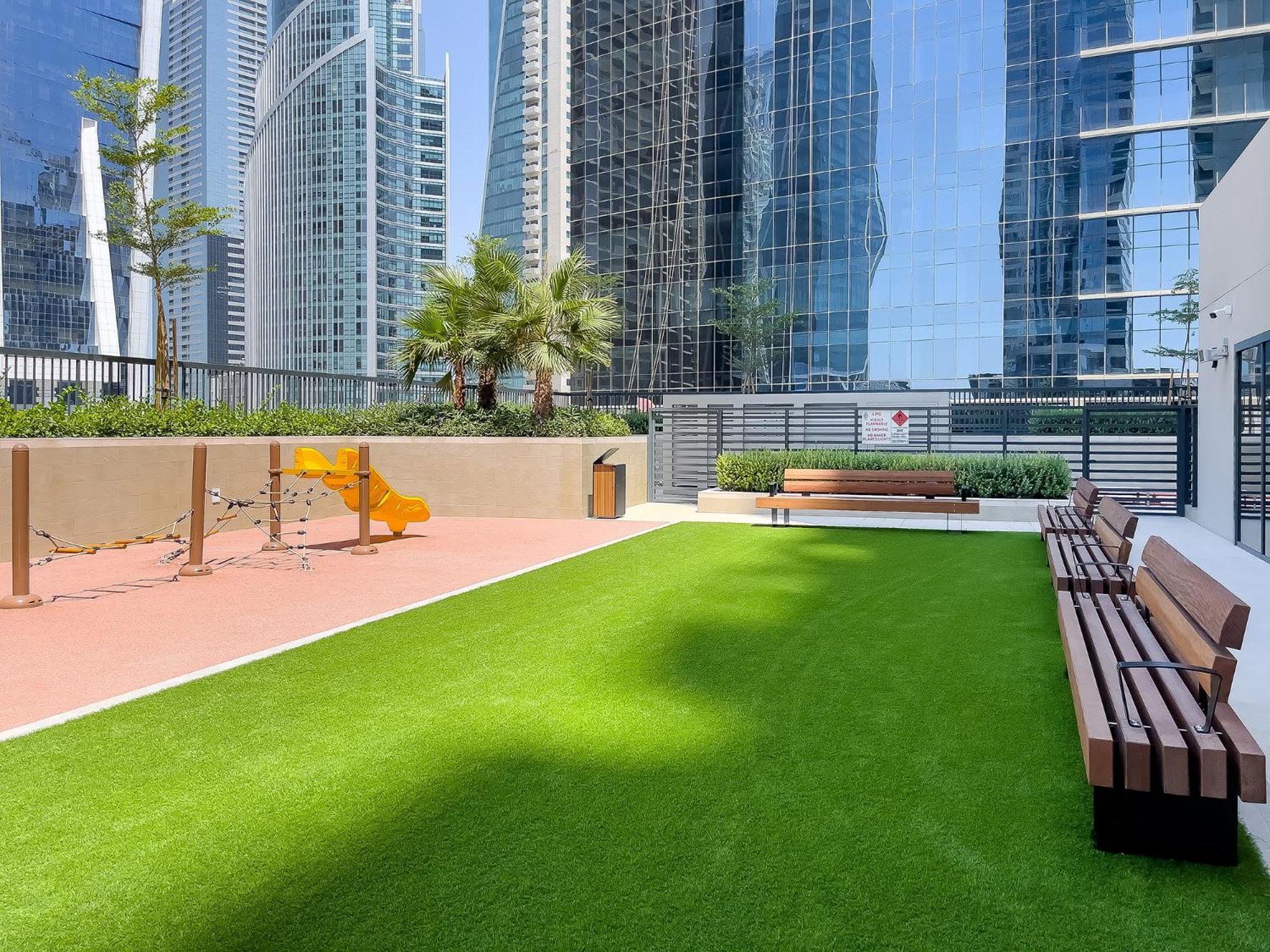 Zada Tower 1br With Amazing Canal View Apartment *