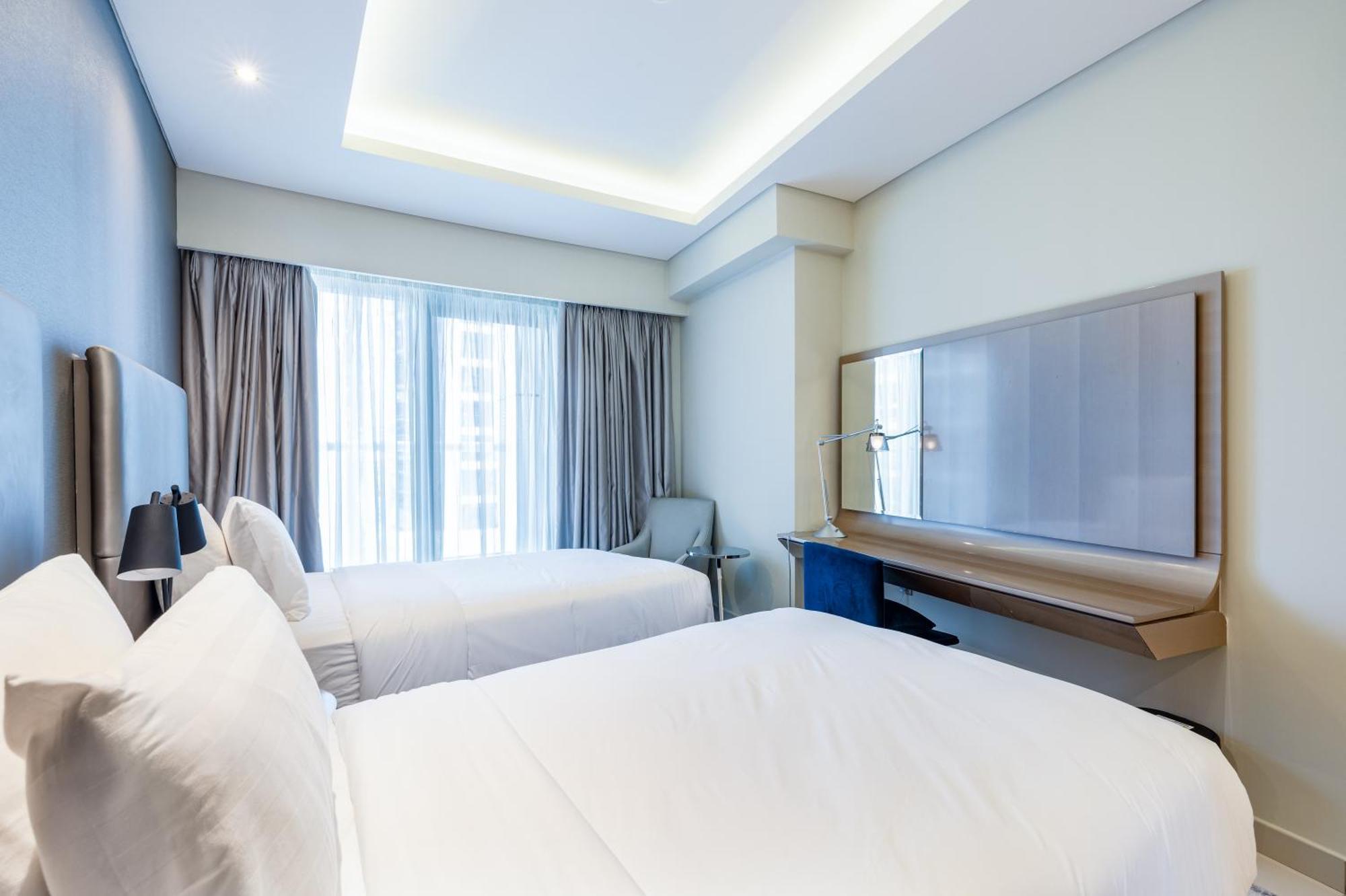 Aliving Supreme 2br Damac Paramount Tower Business Bay 2907 * Dubai