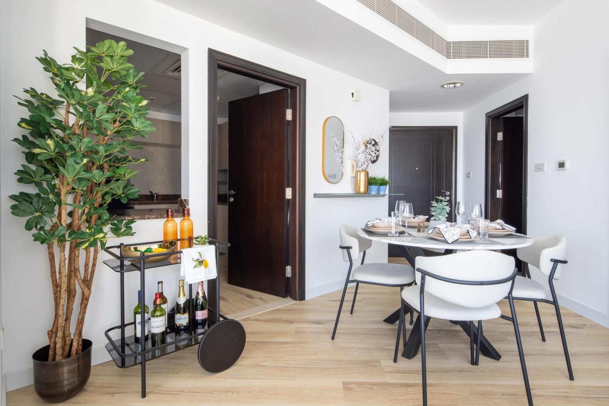 Apartment Frank Porter - La Riviera Tower Dubai
