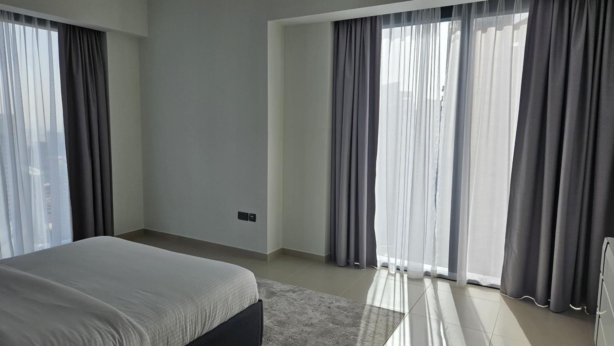 Mh- Act Tower- Downtown-2bhk- Ref4004 *
