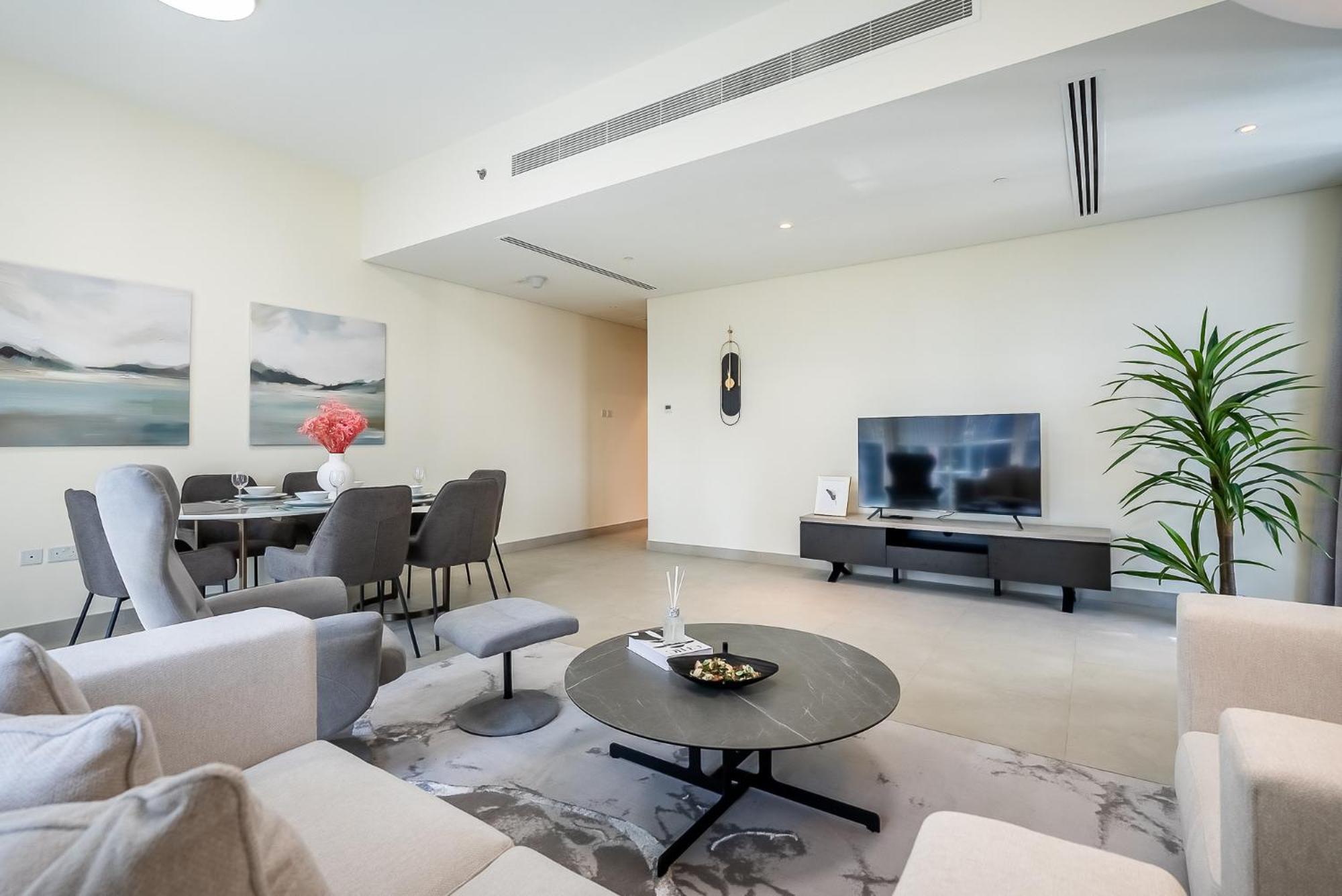 Spacious With Maid In Marina I Marina Arcade Apartment *