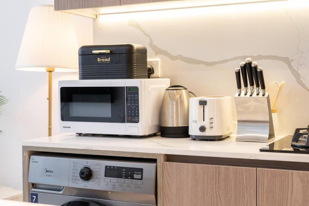 Brand New Listing & & Czechin Apartment *