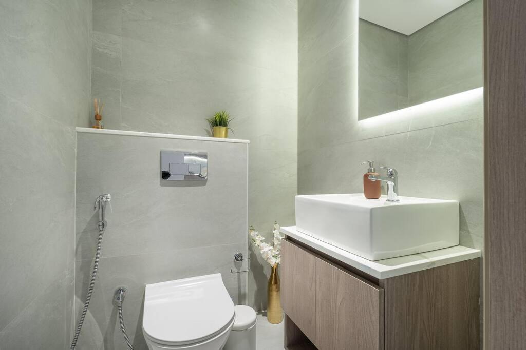 Brand New Listing & & Czechin Dubai