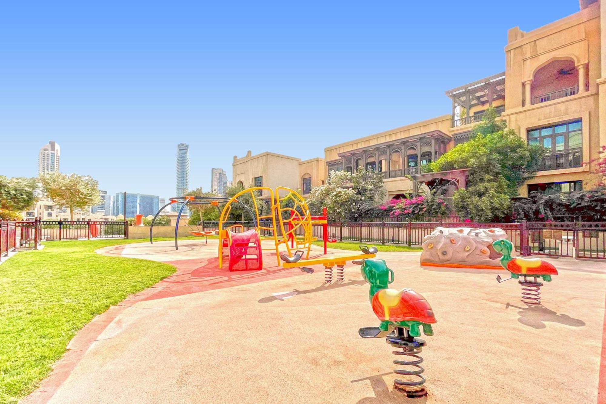 Golden Homes Souk Al Bahar Burj Khalifa View Tajer Residences 1br Mint Avenue Near , Mall & Burj Khalifa Apartment Dubai