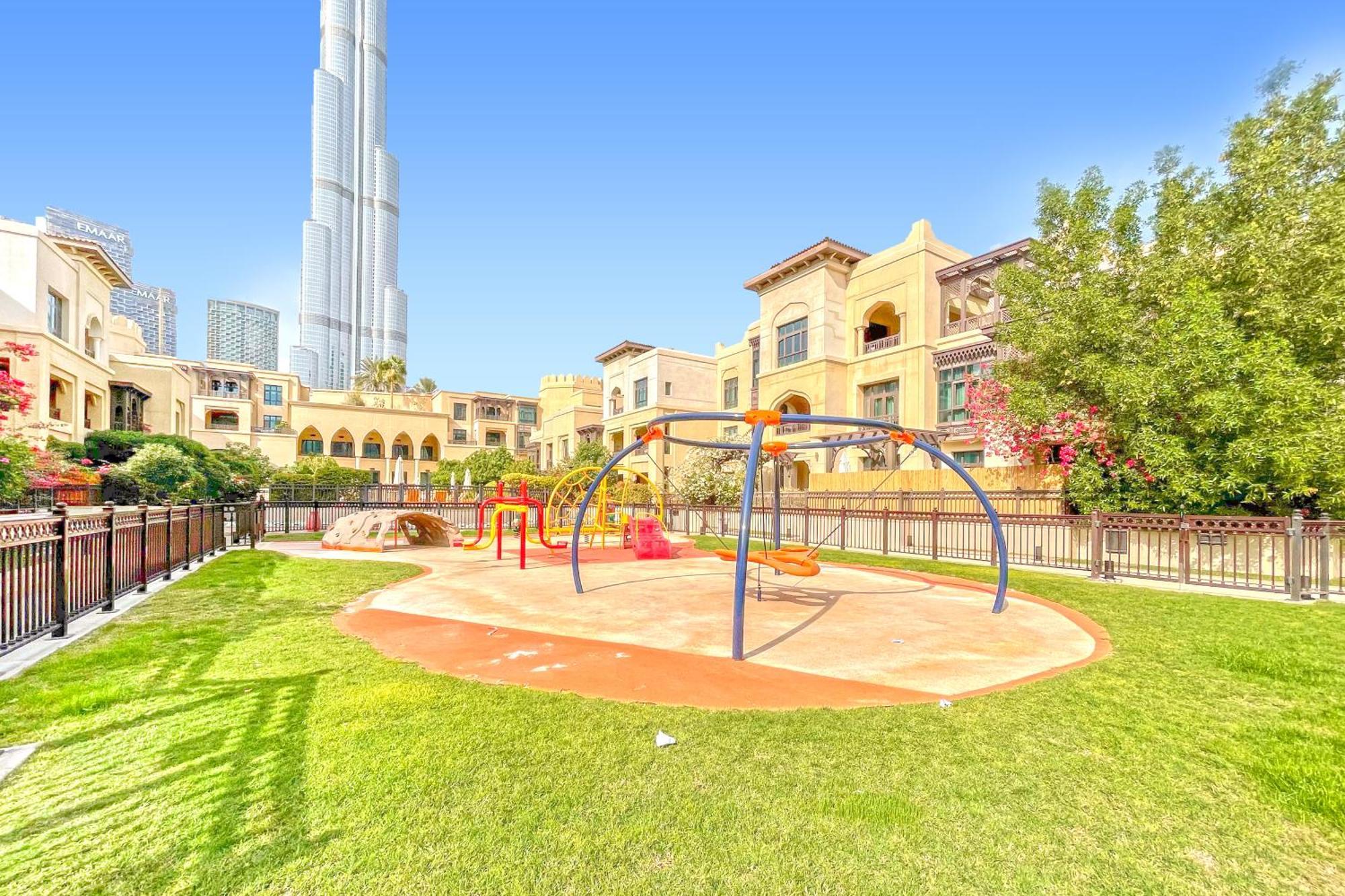 Golden Homes Souk Al Bahar Burj Khalifa View Tajer Residences 1br Mint Avenue Near , Mall & Burj Khalifa Dubai