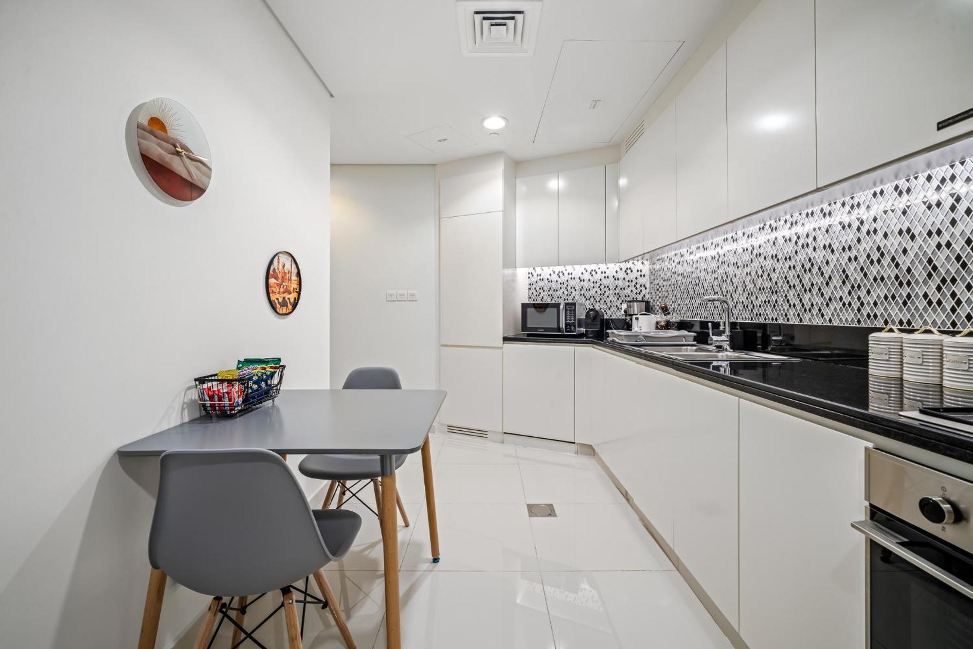 Apartment Super High Infinity Pool And Amazing Burj Khalifa View 3 Bedroom In Paramount Midtown
