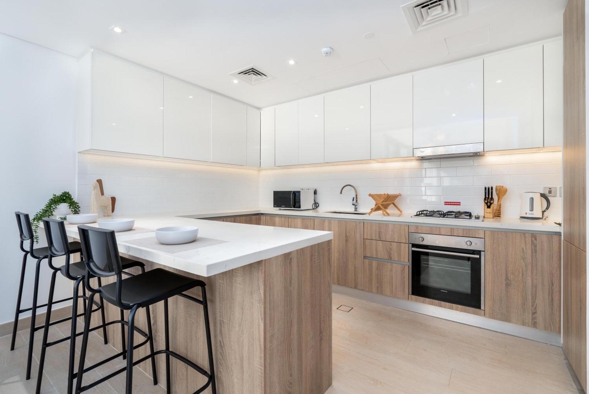 Modern 2br At Liv * Dubai
