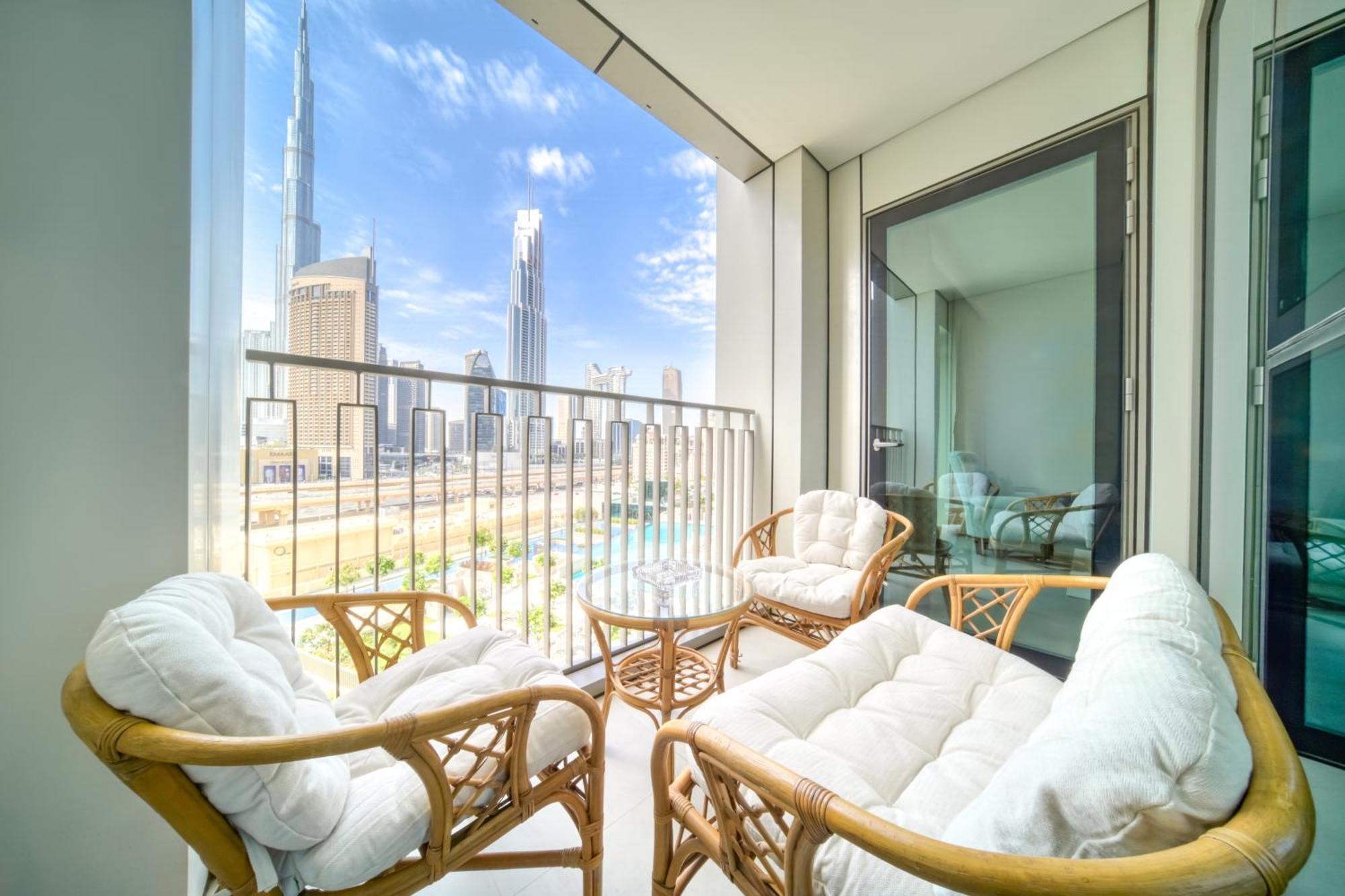 Apartment Downtown - 2br With Burj Khalifa View