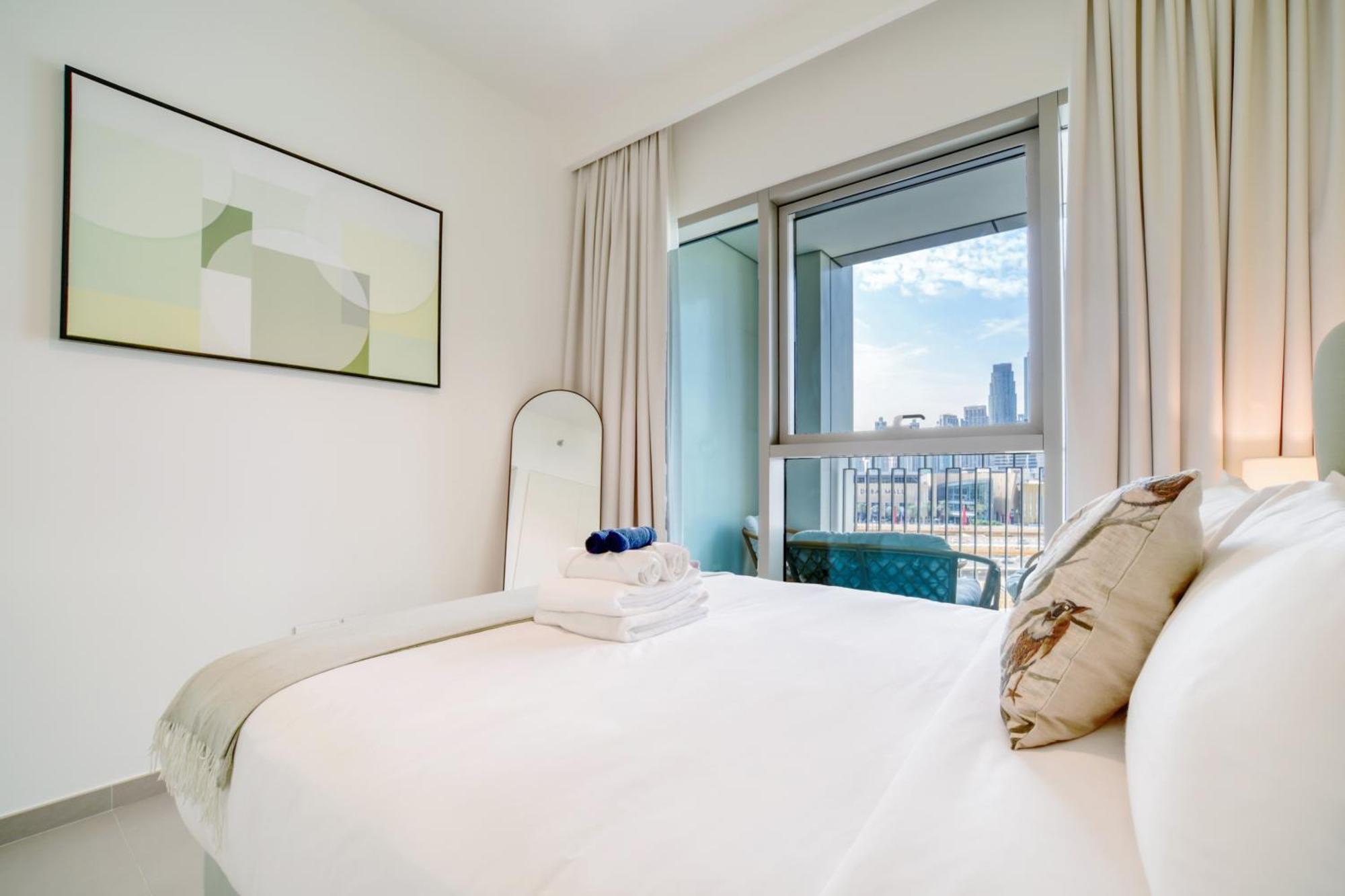 Downtown - 2br With Burj Khalifa View *
