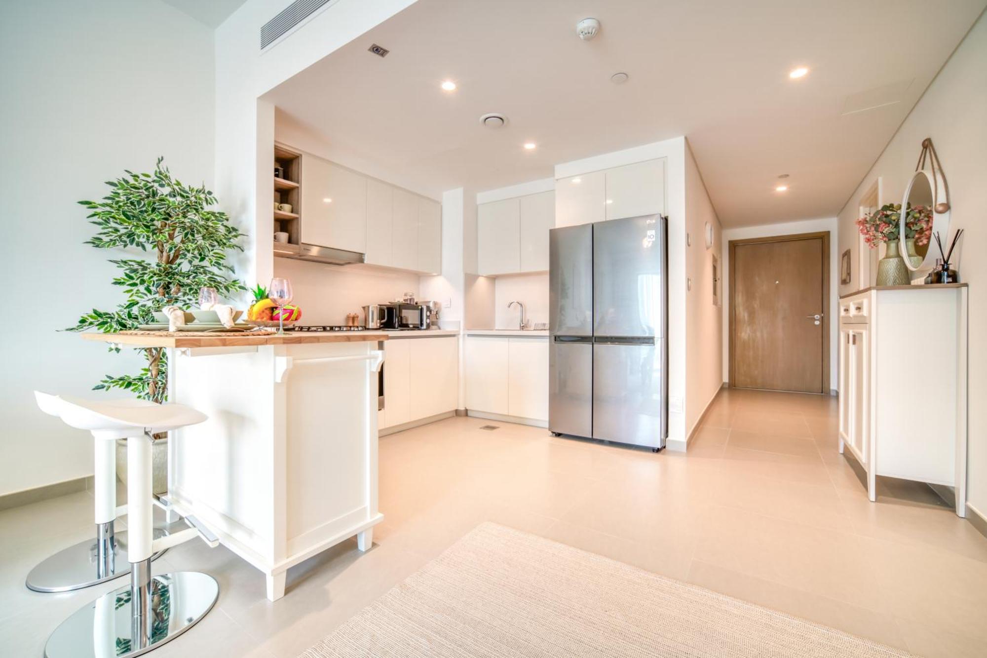 Downtown - 2br With Burj Khalifa View Apartment