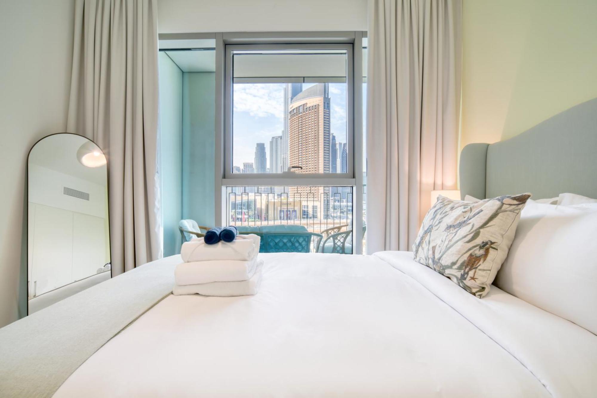 Downtown - 2br With Burj Khalifa View *