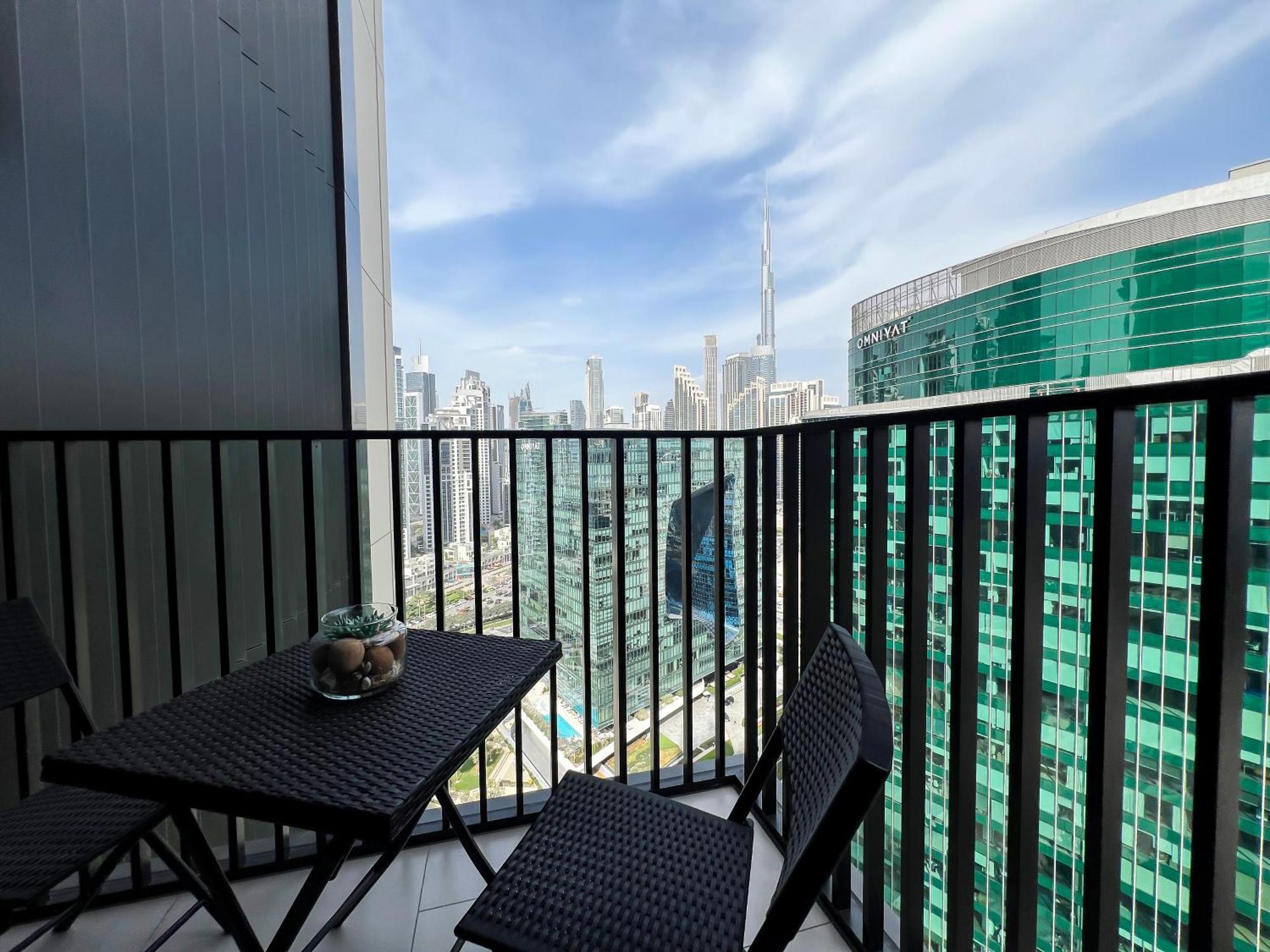 Apartment Luxury With Unobstructed Burj Khalifa View - 23ab08 *