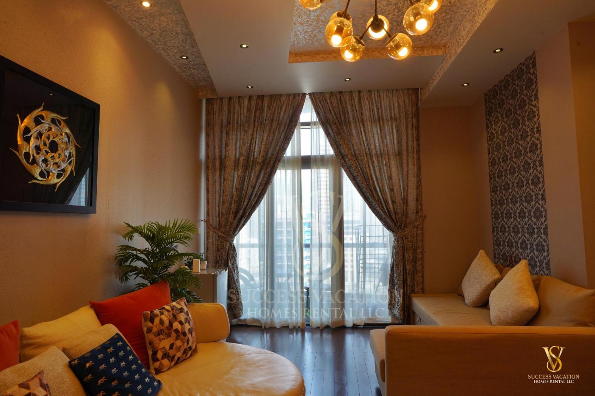 Success Luxury Apartment: Beachside Living With Daily Housekeeping Apartment Dubai
