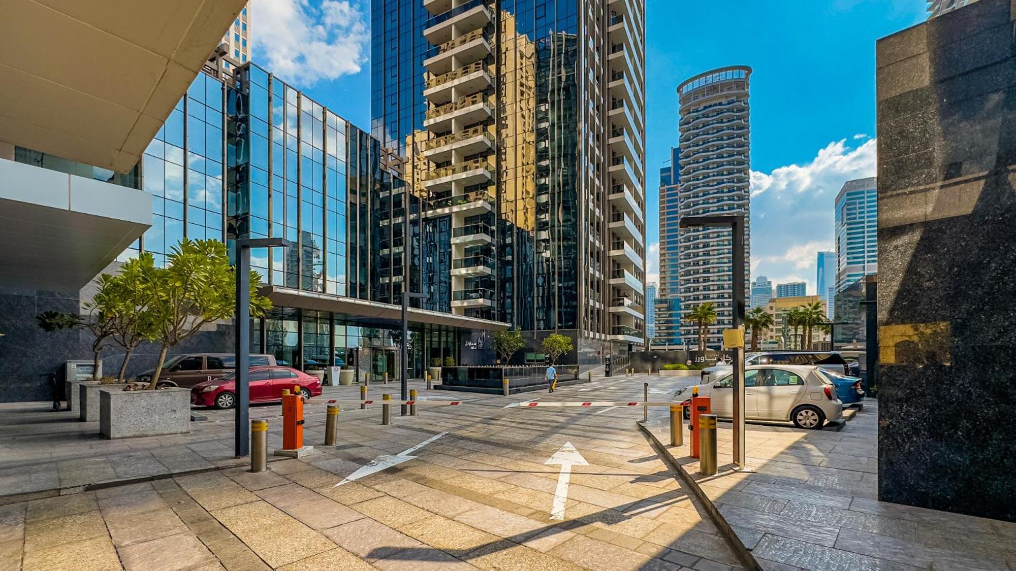 Walk To Jbr - Luxe 3br With Marina & Sea Views Apartment Dubai