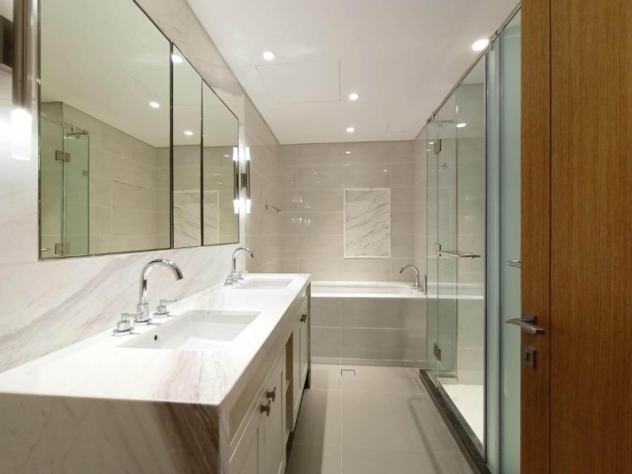 Apartment 3 Bedroom On Monthly Rent
