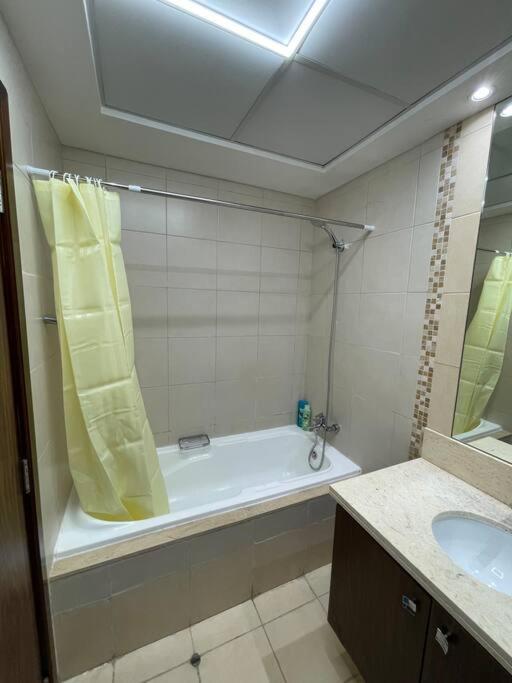 Cozy 3br With Maid's