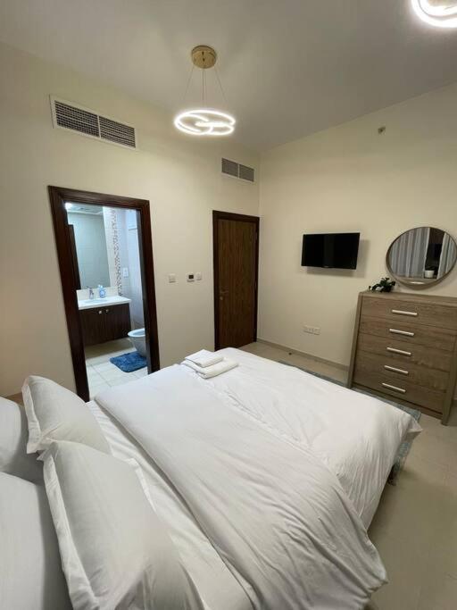 Cozy 3br With Maid's Dubai