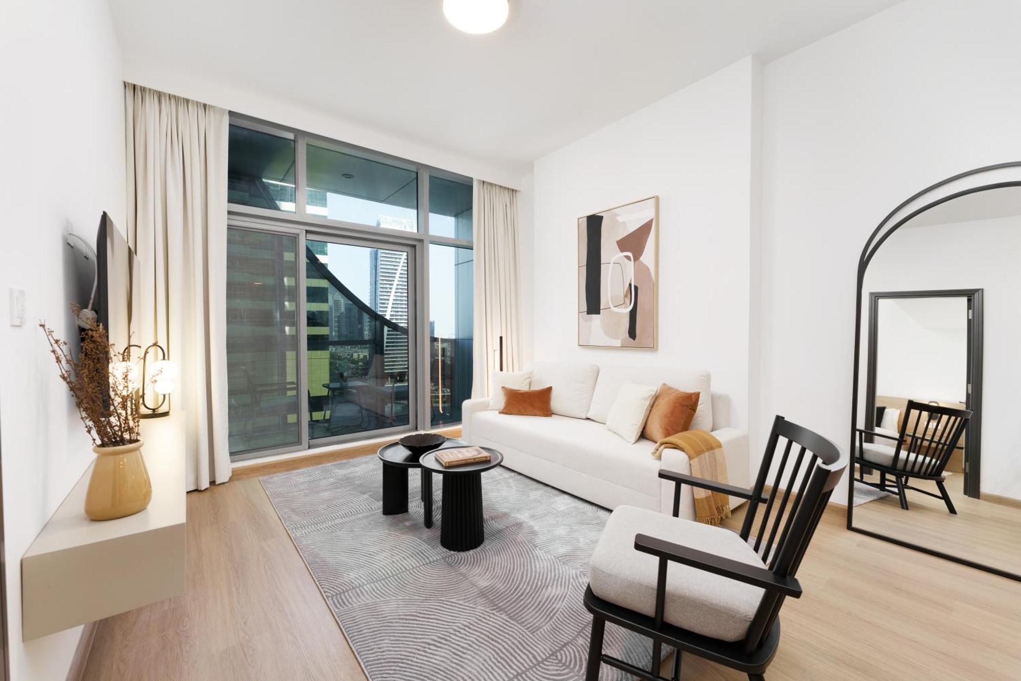Luxe Living In Our Exquisite 1 Bedroom Apartment *