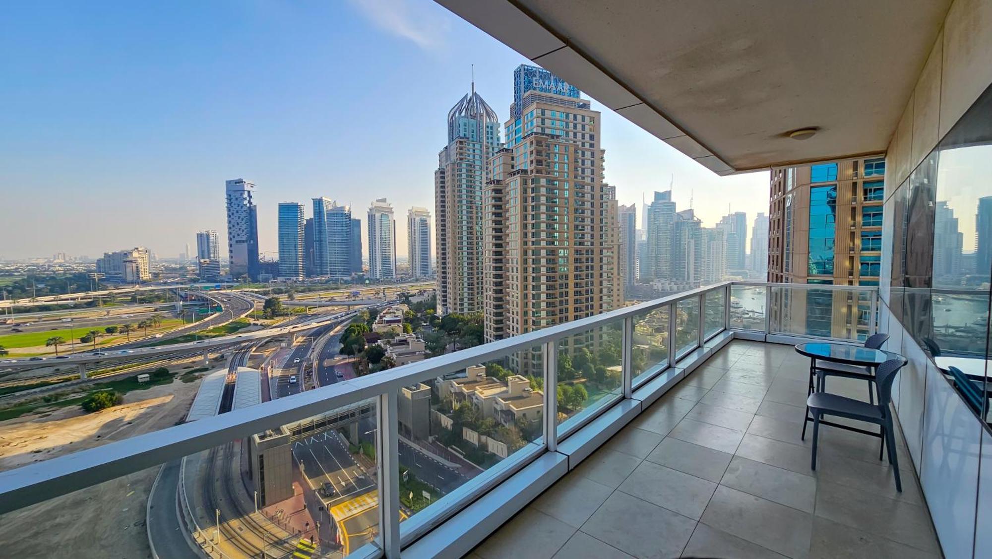 Mag218 Tower, 02 Bedrooms + Halll + Maids With Full Panoramic View In Marsa