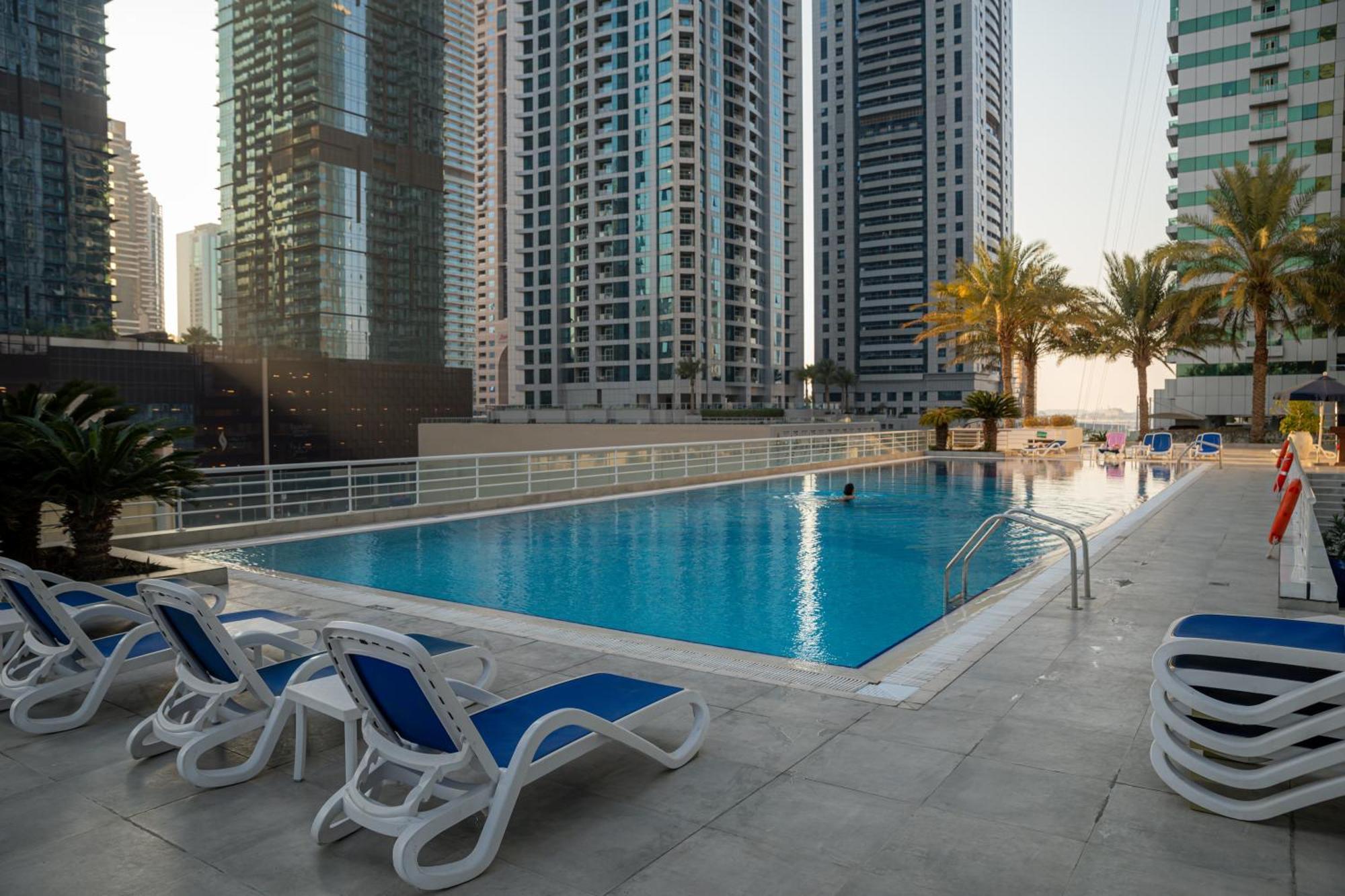 Apartment Mag218 Tower, 02 Bedrooms + Halll + Maids With Full Panoramic View In Marsa