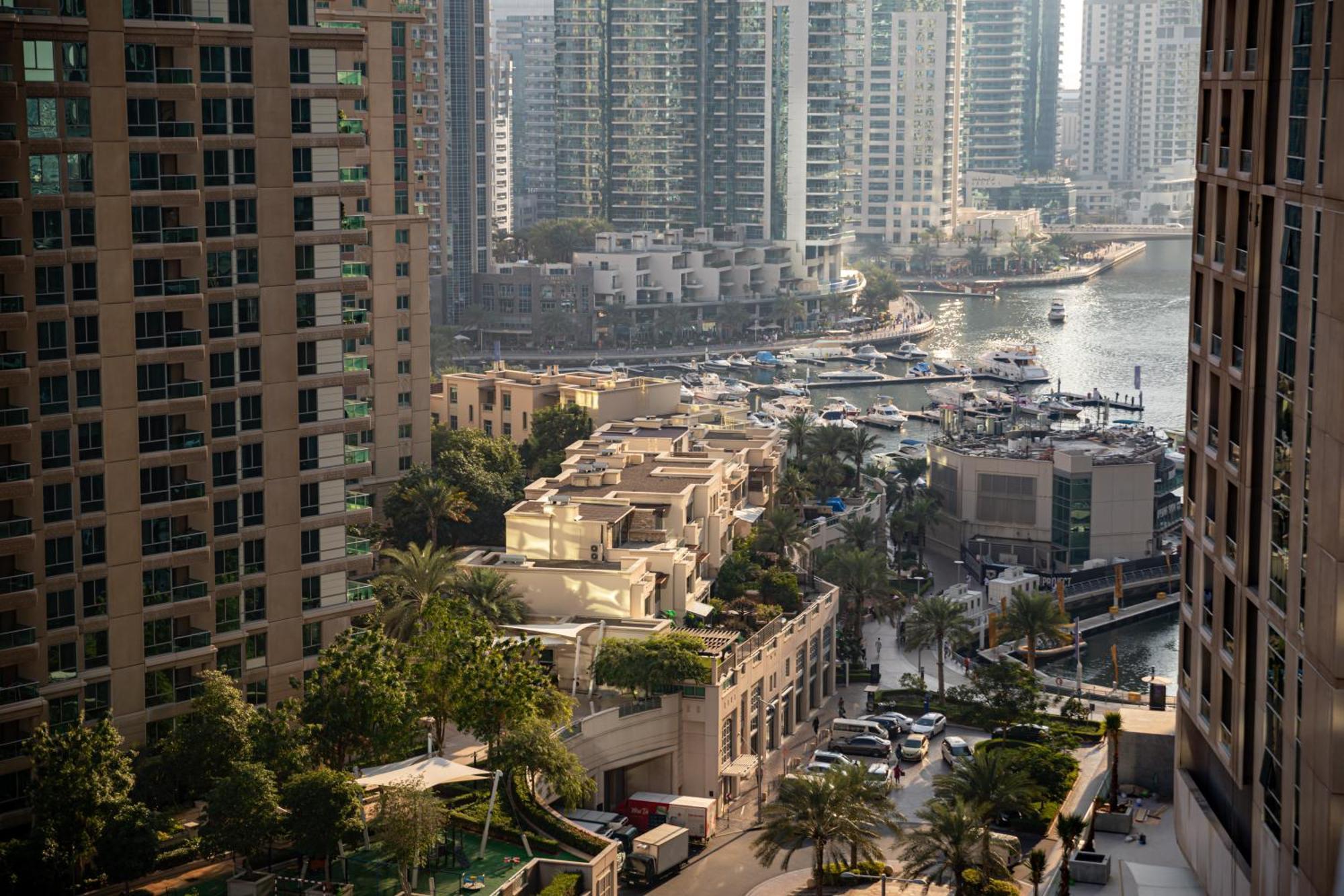 Mag218 Tower, 02 Bedrooms + Halll + Maids With Full Panoramic View In Marsa *