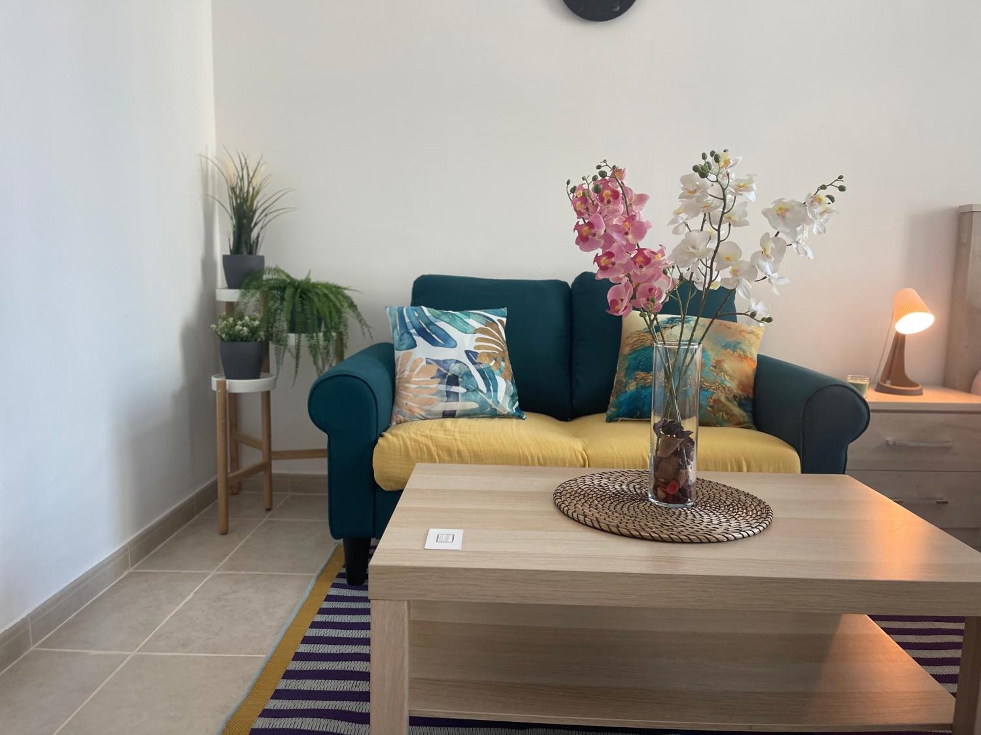 In Silicon Oasis Apartment *