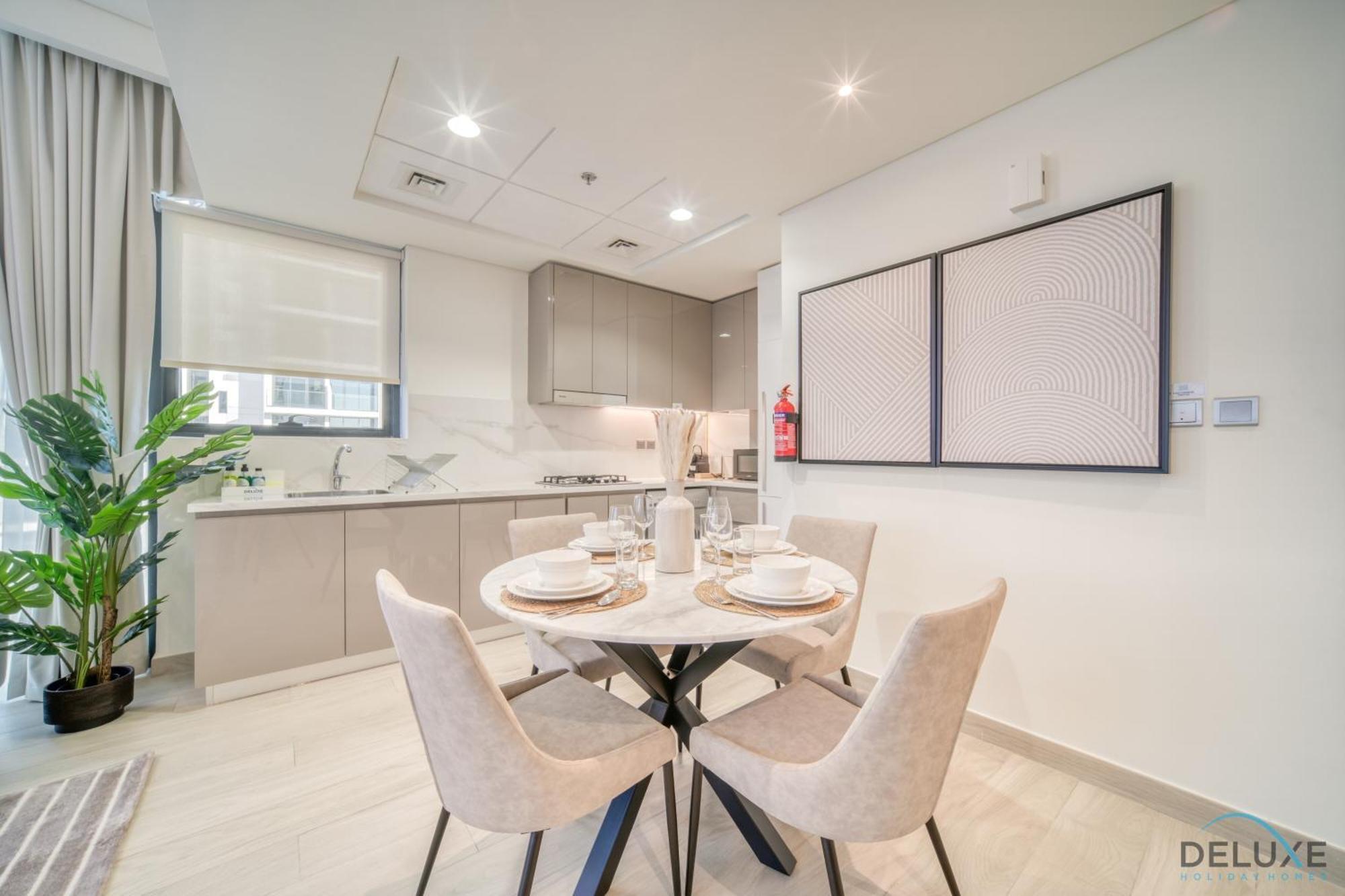 Ravishing 2br At Azizi Riviera 30, Al Merkadh By Deluxe Homes Dubai