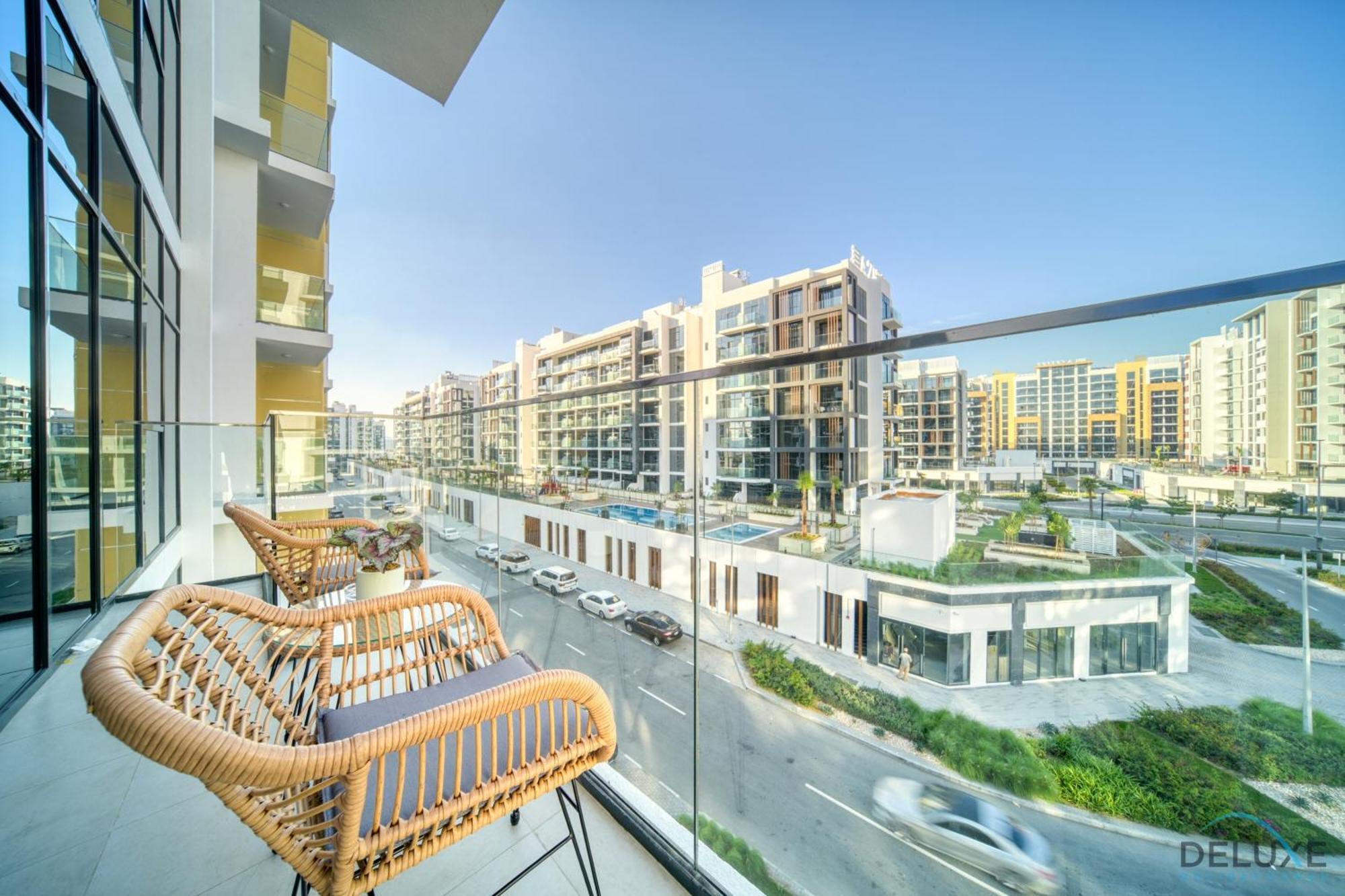 Ravishing 2br At Azizi Riviera 30, Al Merkadh By Deluxe Homes Apartment Dubai