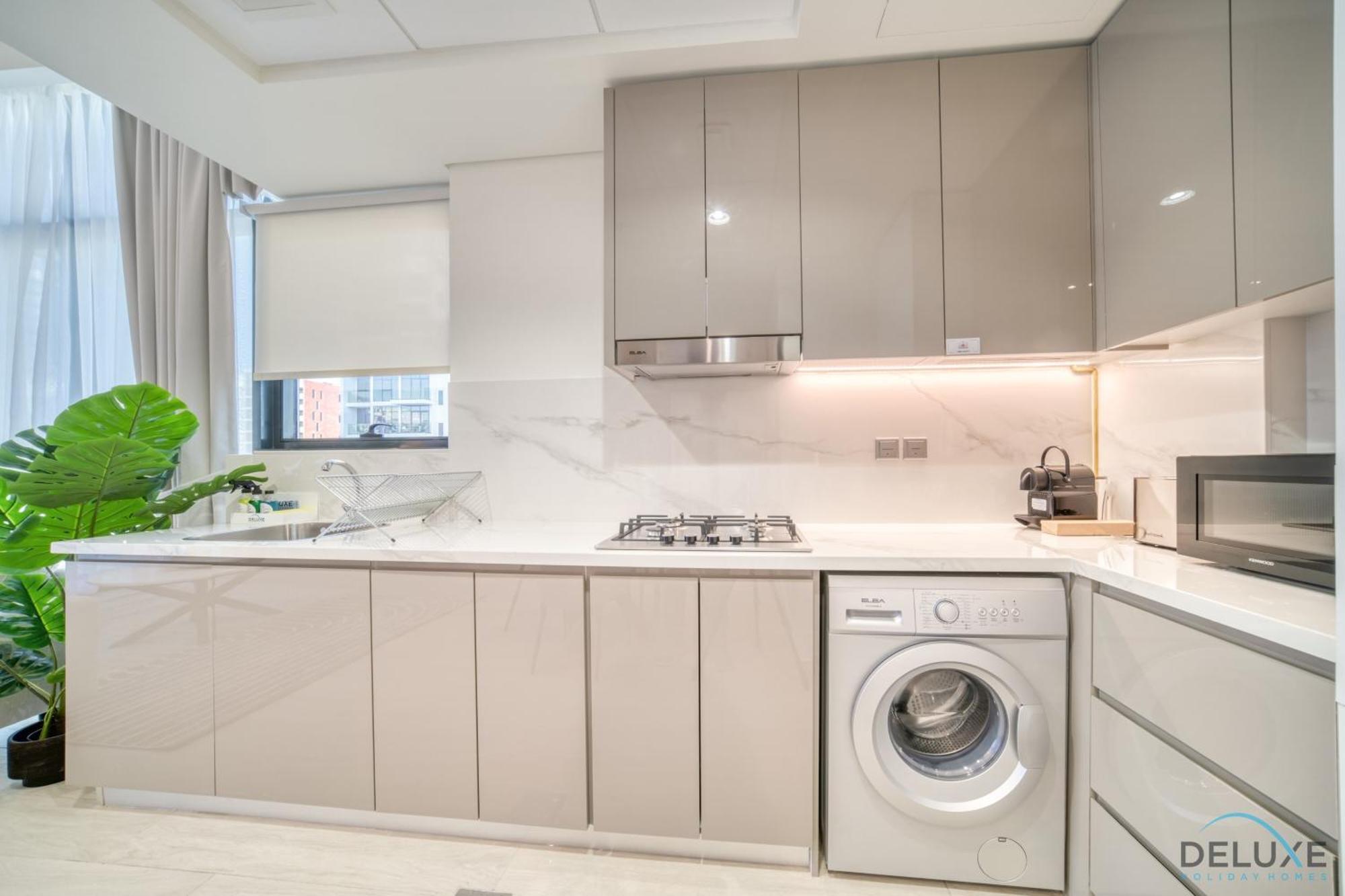 Ravishing 2br At Azizi Riviera 30, Al Merkadh By Deluxe Homes *