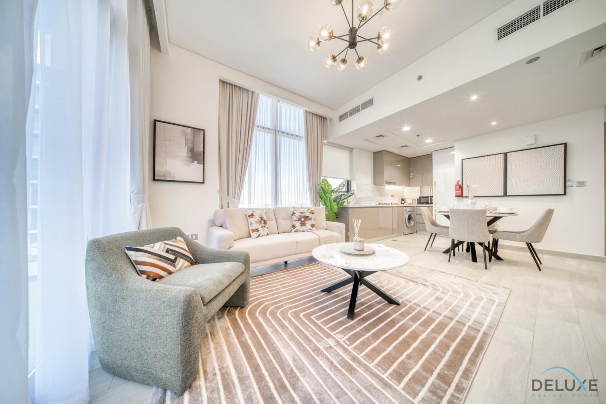 Apartment Ravishing 2br At Azizi Riviera 30, Al Merkadh By Deluxe Homes Dubai