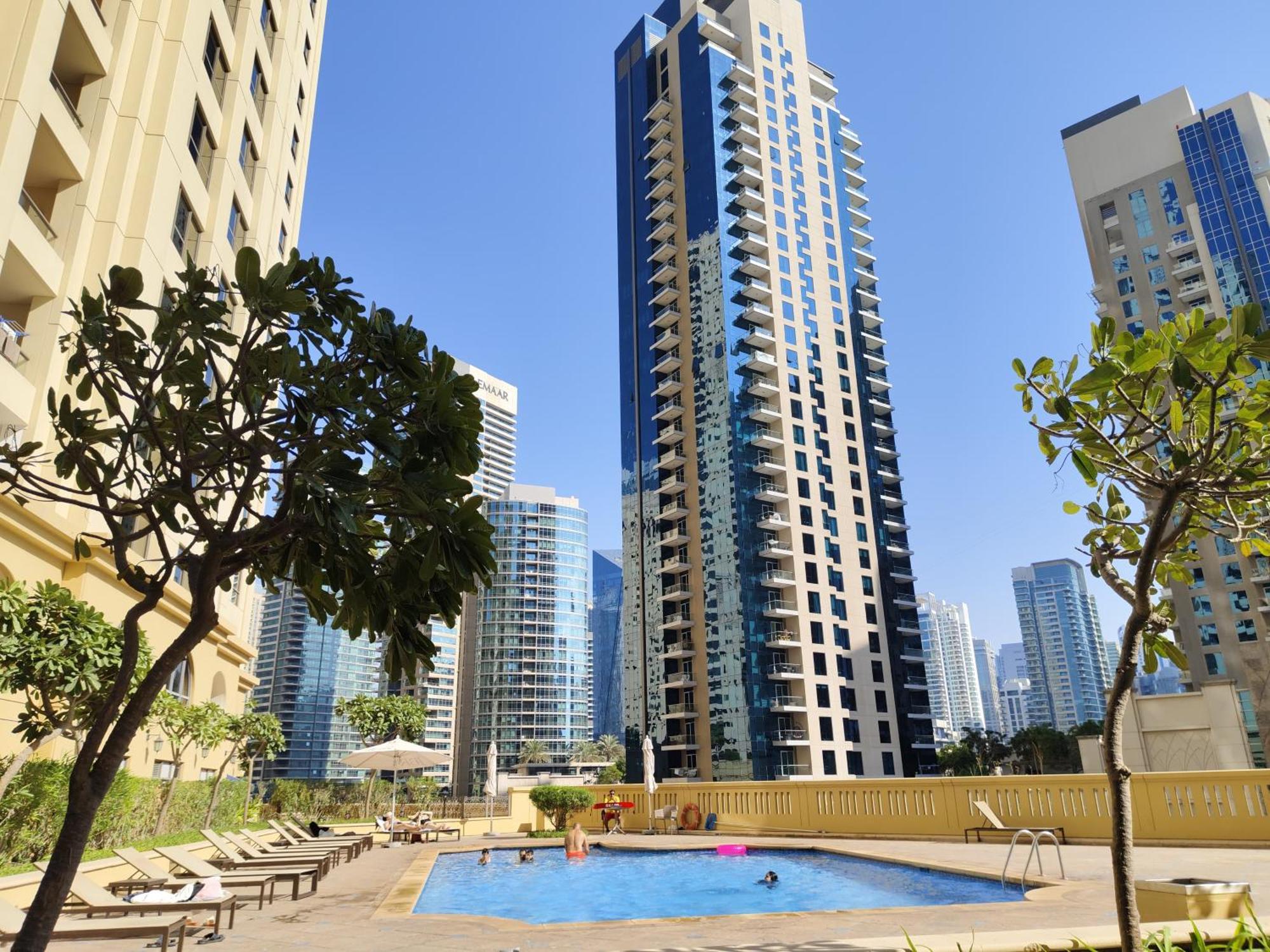 Nirrvana Luxury Hostel Dubai